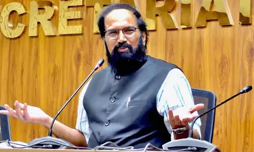 Ministers Uttam, Seethakka Appointed As Senior Observers for Maharashtra Polls