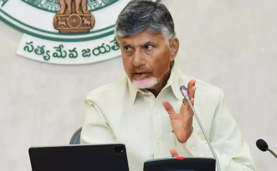 CM Naidu extends support to family of petrol attack victim CM Naidu extends support to family of petrol attack victim
