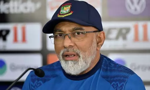 Hathurusinghe to Seek Legal Counsel Over Premature Suspension by BCB