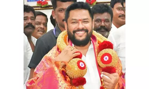 Karnataka: Congress ex-minister walks out of prison on bail