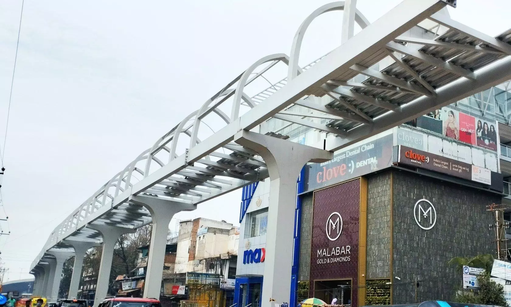 Dilsukhnagar Skywalk Awaits Finishing Touches for 14 Months Dilsukhnagar Skywalk Awaits Finishing Touches for 14 Months