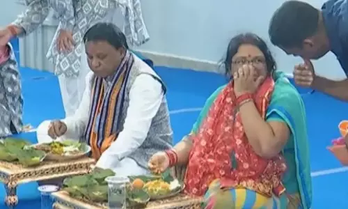 Odisha CM Majhi Shuns Private Jets, Flies Economy to Set Austerity Example