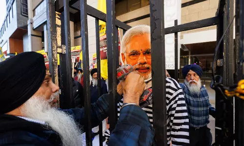 Khalistan Supporters Desecrate Indian Flags in Canada