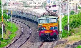 Minor derailment disrupts train services on KK Line