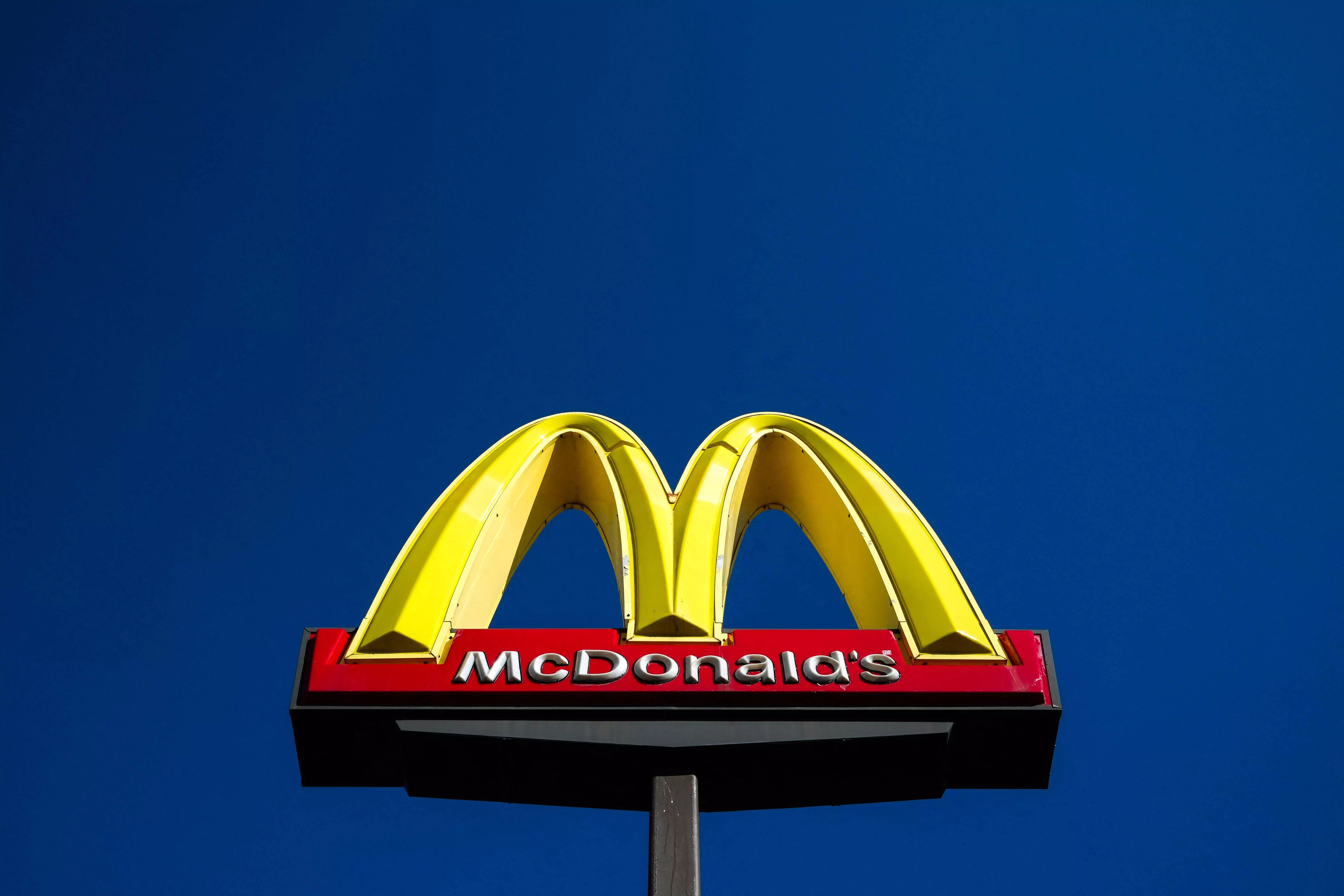 McDonalds linked to dozens of food poisonings, one death in US McDonalds linked to dozens of food poisonings, one death in US