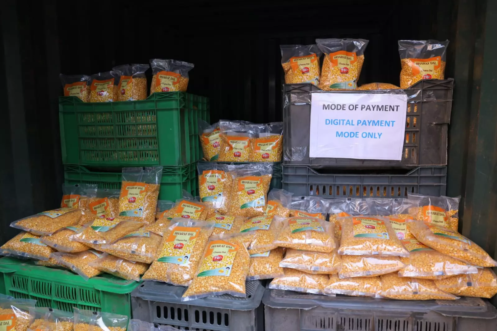 Centre expands Bharat brand to include chana whole and masur dal