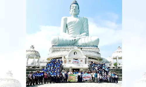 Andhra Pradesh: Kashmiri youth visit tallest meditating Buddha statue