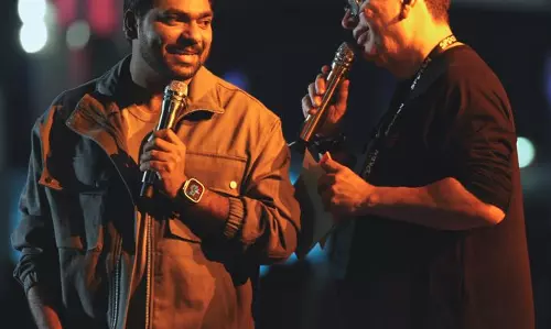 Zakir Khan Announces Touring Break, Cites Year-Long Health Concerns