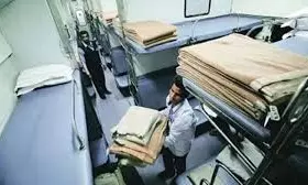 Indian Railways washes blankets only once in a month, reveals RTI query