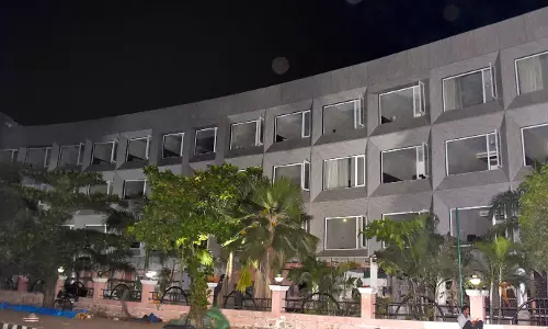 Tourists to Vizag regret lack of Yatri Niwas accommodation