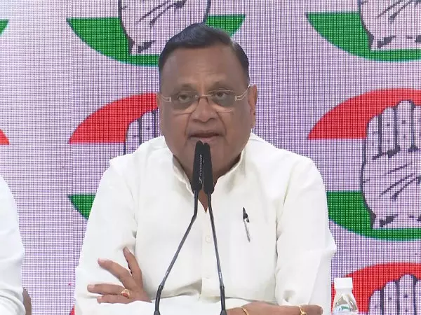 Congress not to field candidates in UP Assembly bypolls Congress not to field candidates in UP Assembly bypolls