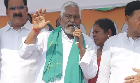 Jeevan criticises Congress for wooing BRS MLAs