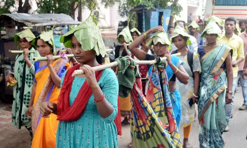 Tribals stage doli protest for better roads in Visakhapatnam