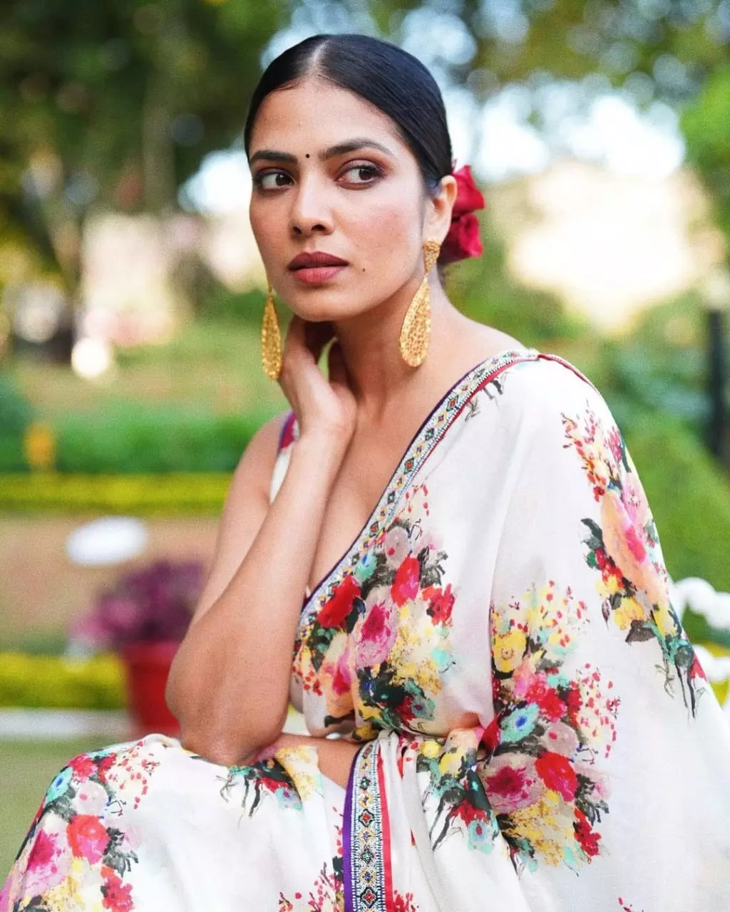 Malavika Mohanan elated to work with Prabhas Malavika Mohanan elated to work with Prabhas