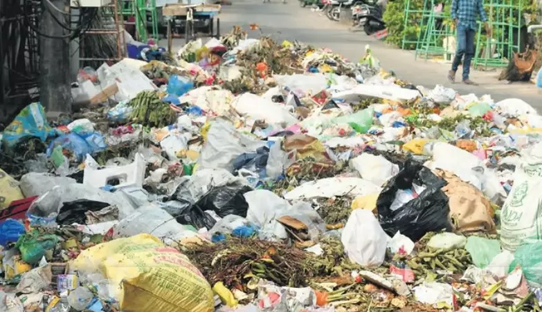 Garbage piling up in Vizag as CLAP drivers go on strike Garbage piling up in Vizag as CLAP drivers go on strike
