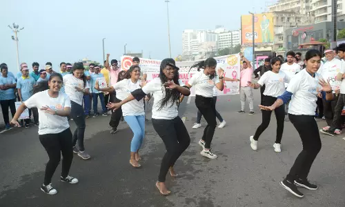 Joint cancer awareness and polio day walk draws crowds to Vizag beach