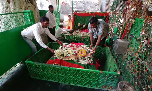 Heritage Buffs Retrace Landmarks of Nizami Hyderabad