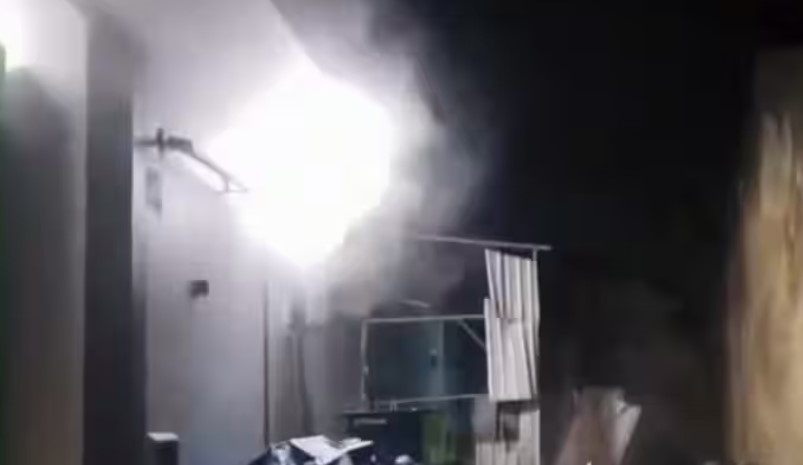 Paint Box Explodes At Aluminium Store