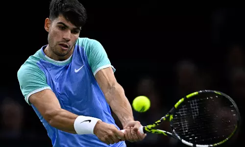 Alcaraz breezes through opener at Paris Masters