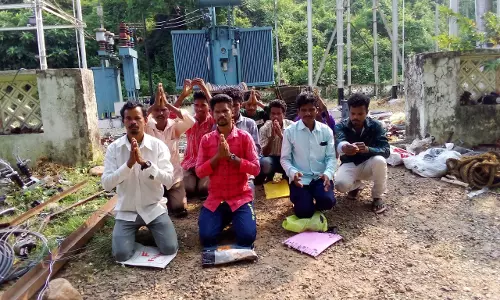 Andhra Pradesh: Enduring darkness for Diwali in some tribal villages