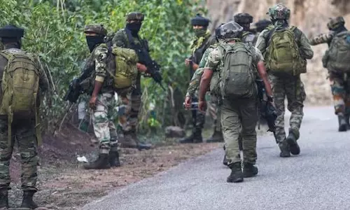 Army Vehicle Attacked by Suspected Terrorists Near Rajouri