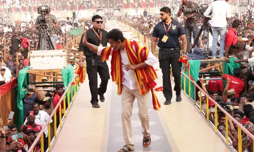 JUST SPAMMING | A spectacle more action-packed than cinema