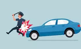 Two Delhi traffic police personnel dragged for 20 metres in hit-and-run incident Two Delhi traffic police personnel dragged for 20 metres in hit-and-run incident