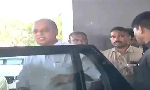 Protocol lapse at Nellore DRC meeting irks Vemireddy, walksout