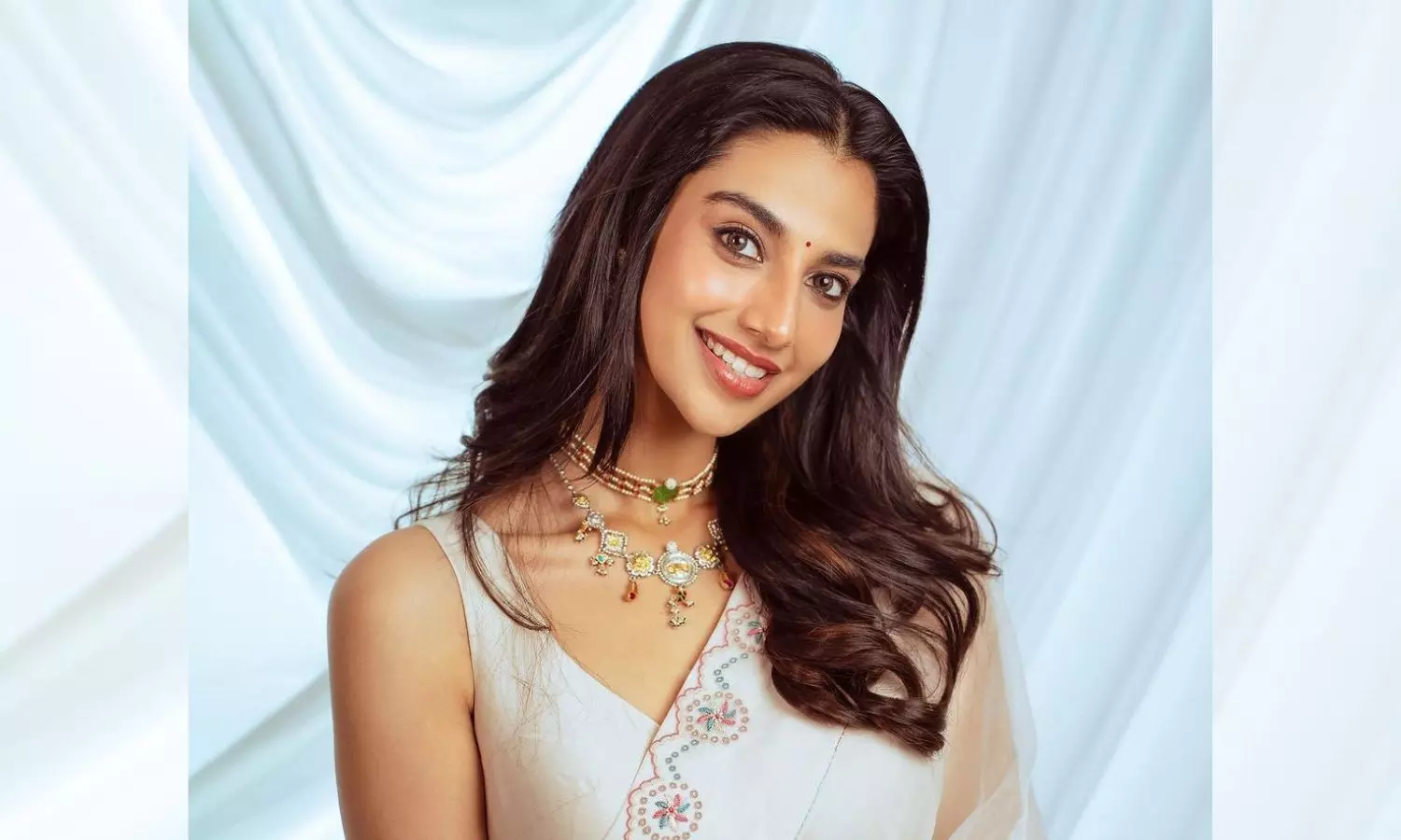 Meenakshi Chaudhary has learnt Telugu too Meenakshi Chaudhary has learnt Telugu too