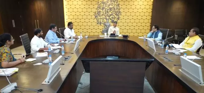 Naidu plans best sports policy for AP Naidu plans best sports policy for AP