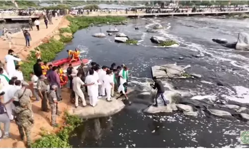 Revanth Reddy holds review on development of Yadagirigutta Temple