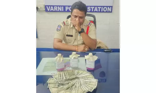 Nizamabad Varni PS SI in ACB net for accepting Rs.20,000 as bribe