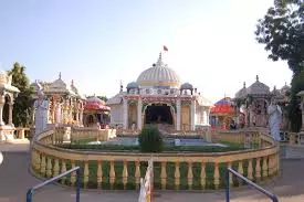 Yatnal urges Union minister Shekhawat to restore glory of Anubhava Mantapa