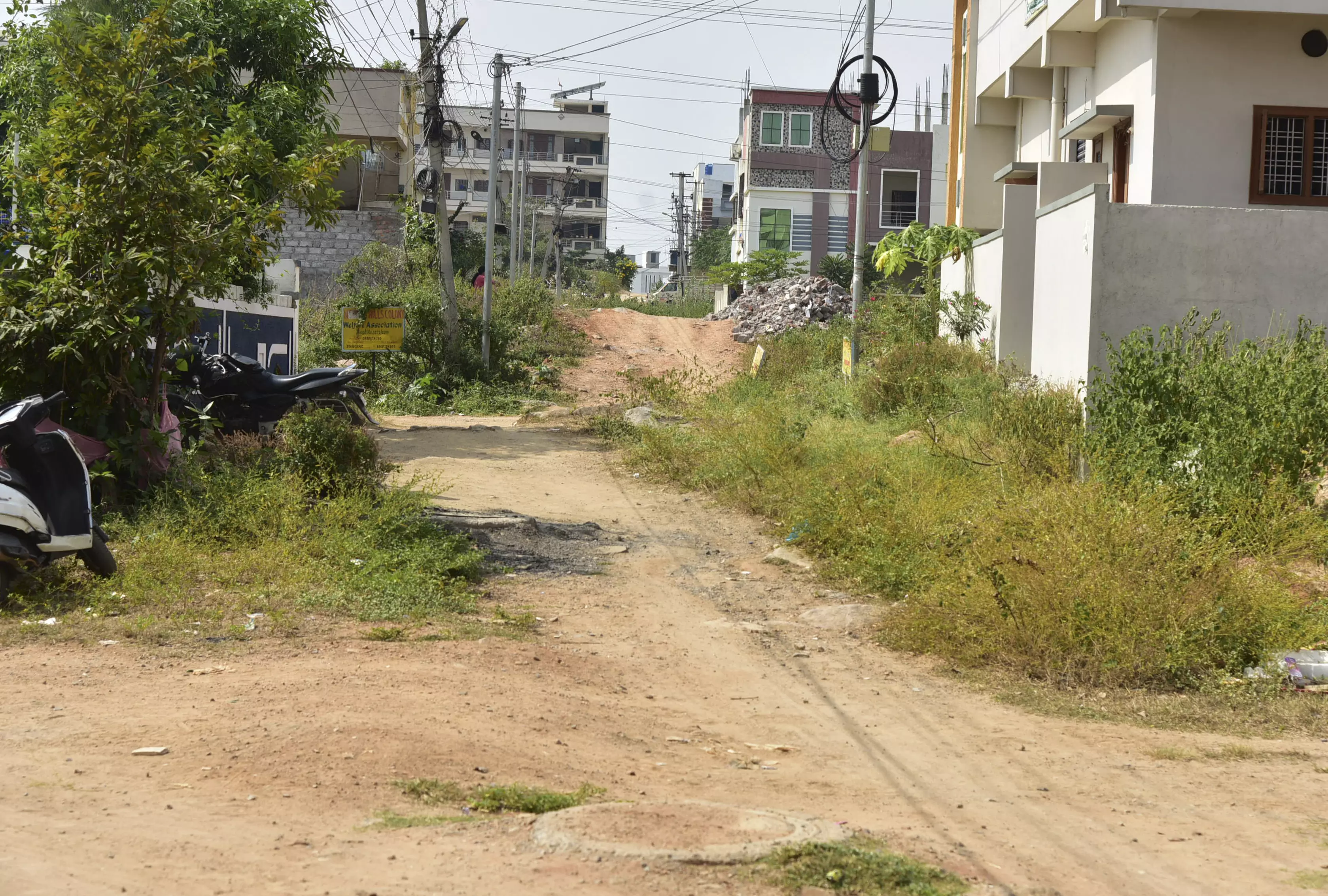 Problems aplenty for Hayathnagar residents due to lack of good roads Problems aplenty for Hayathnagar residents due to lack of good roads