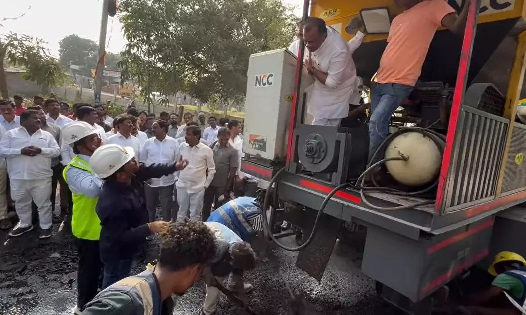 We are Using Advanced Equipment to Fill Potholes on Roads: Komatireddy