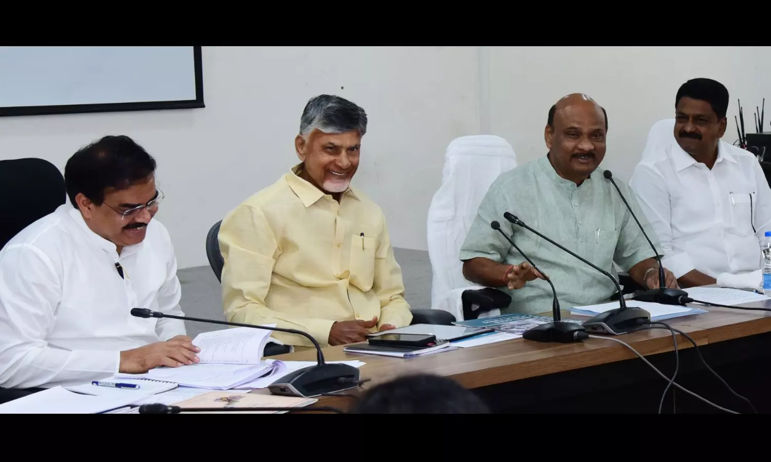 Naidu asks MLAs to share innovative ideas