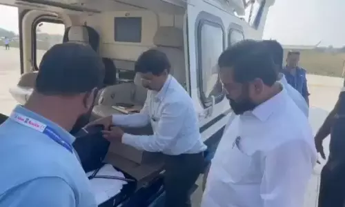 Shinde, Fadnavis Take Dig at Uddhav for Complaining over Bags Checking Shinde, Fadnavis Take Dig at Uddhav for Complaining over Bags Checking