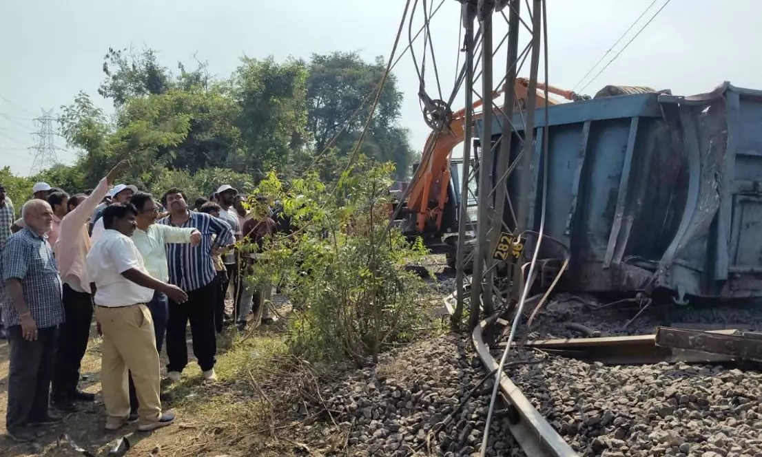 SCR restores tracks after train derailment in Peddapalli