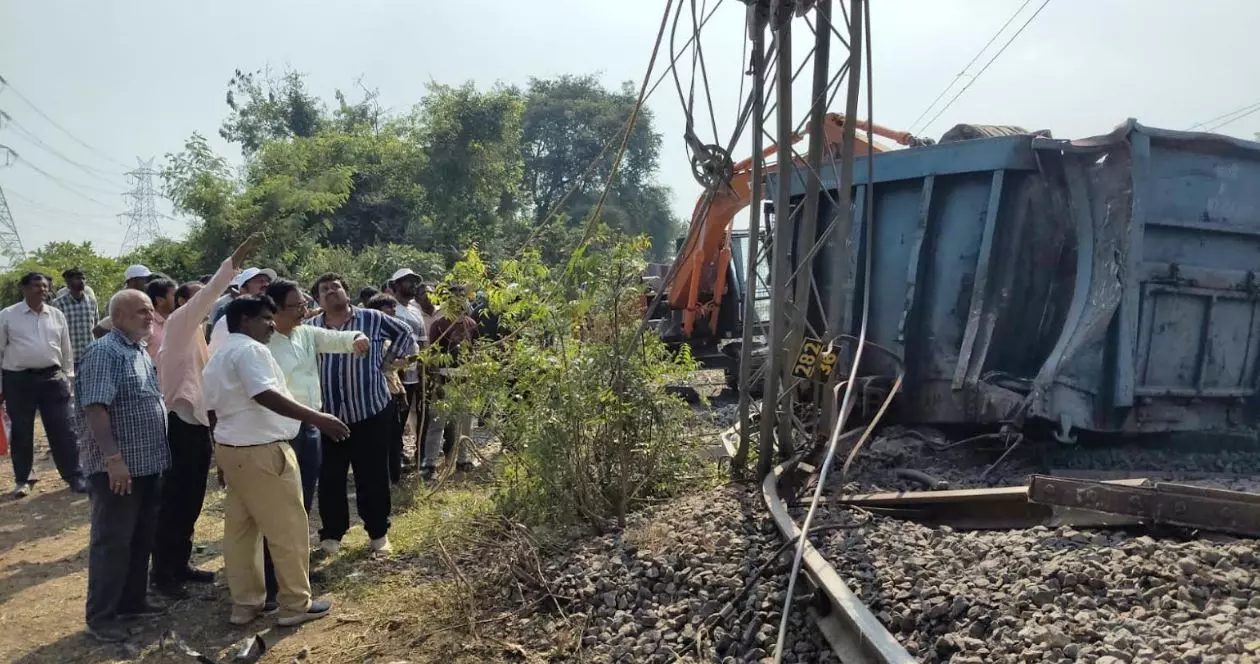 SCR restores tracks after train derailment in Peddapalli