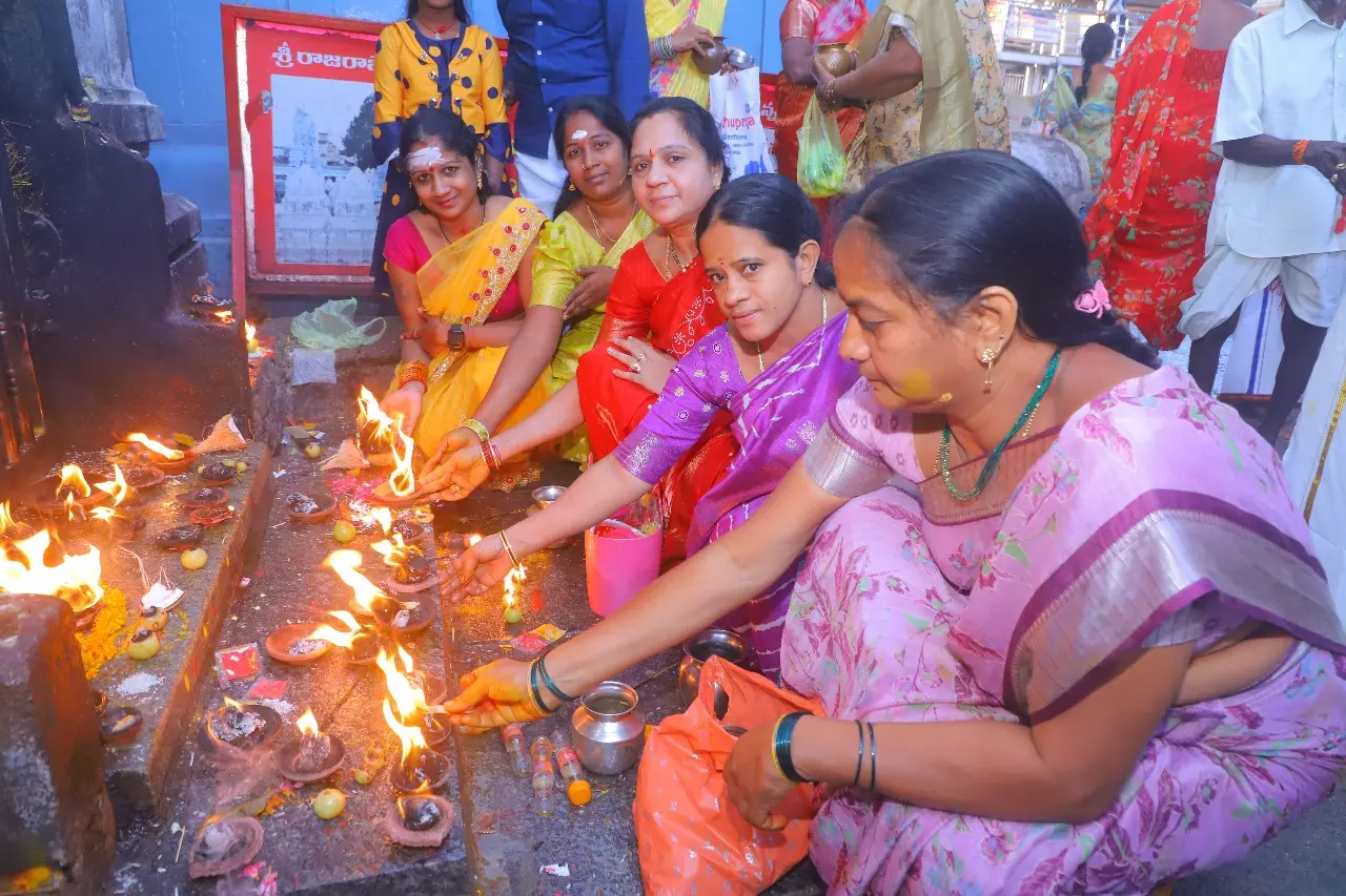 Karthika Pournami celebrated at Sri Raja Rajeshwara Swamy Temple in Vemulawada