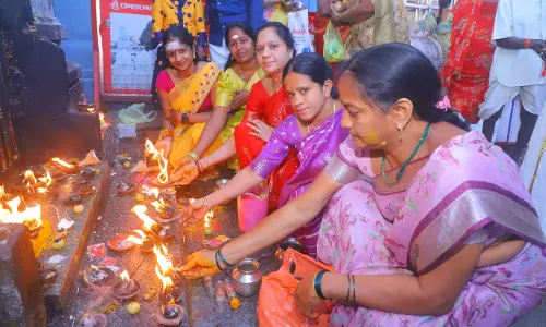 Karthika Pournami celebrated at Sri Raja Rajeshwara Swamy Temple in Vemulawada