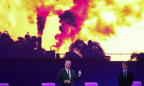 At UN climate talks, some see wars complicating negotiators task