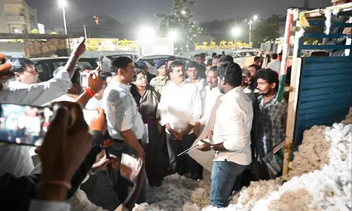 Ponguleti urges officials to help paddy, cotton farmers