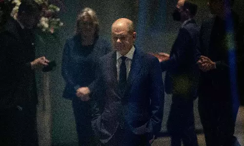 German rivals say Scholzs phone call handed Putin propaganda win