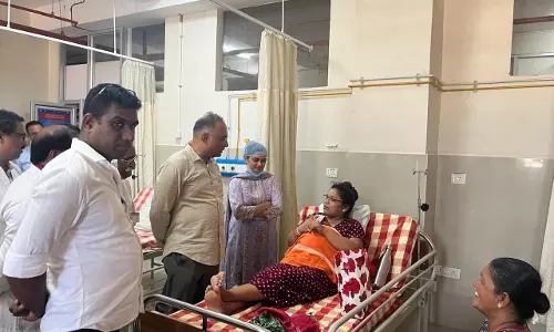 10-bed chemotherapy daycare centers in Karnataka district hospitals