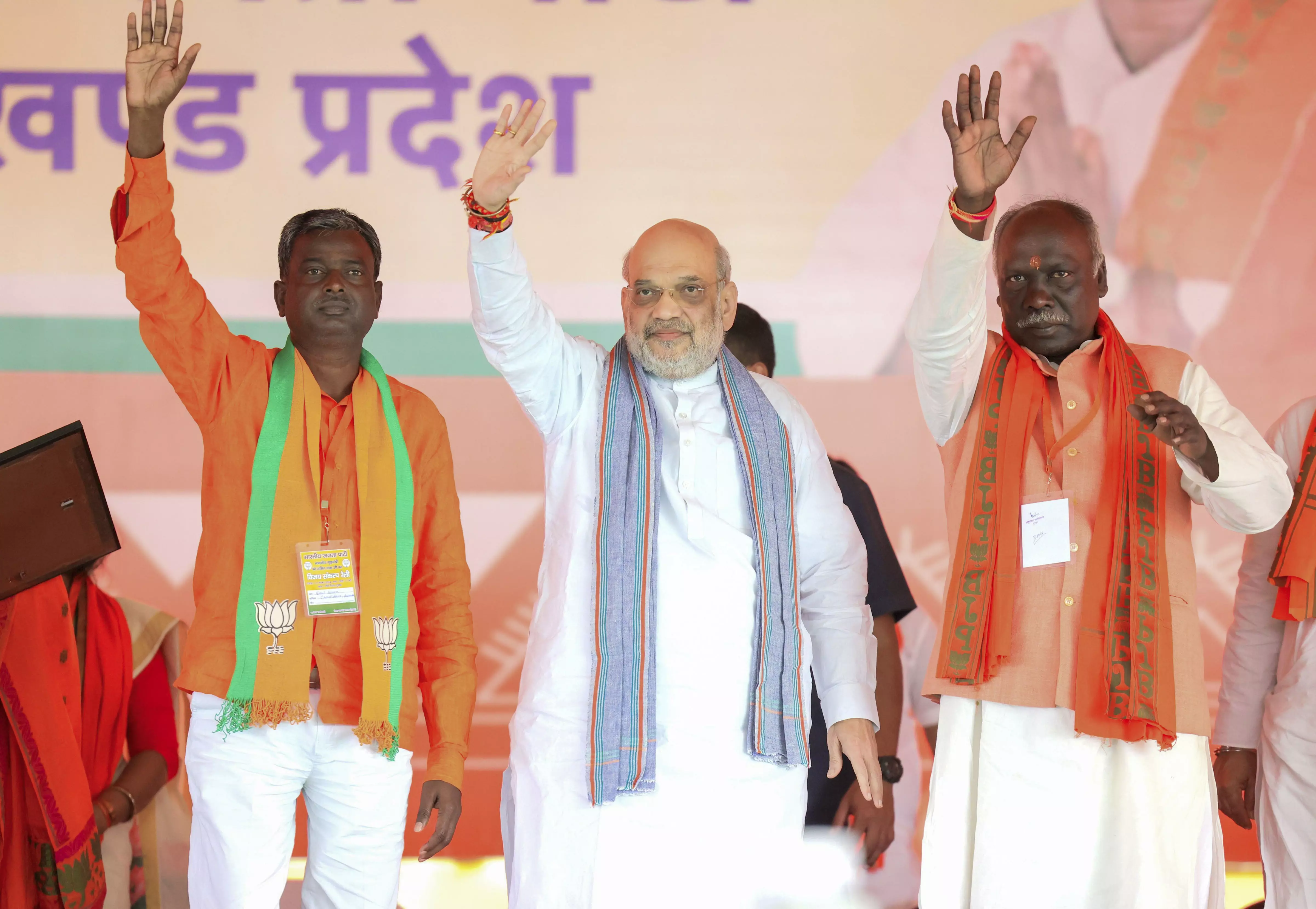 Shikha Mukerjee | Mismatched vocabularies in Maha and Jharkhand battle Shikha Mukerjee | Mismatched vocabularies in Maha and Jharkhand battle