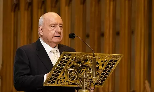 Star Australian broadcaster charged with sex offences