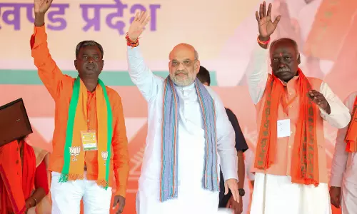 Shikha Mukerjee | Mismatched vocabularies in Maha and Jharkhand battle