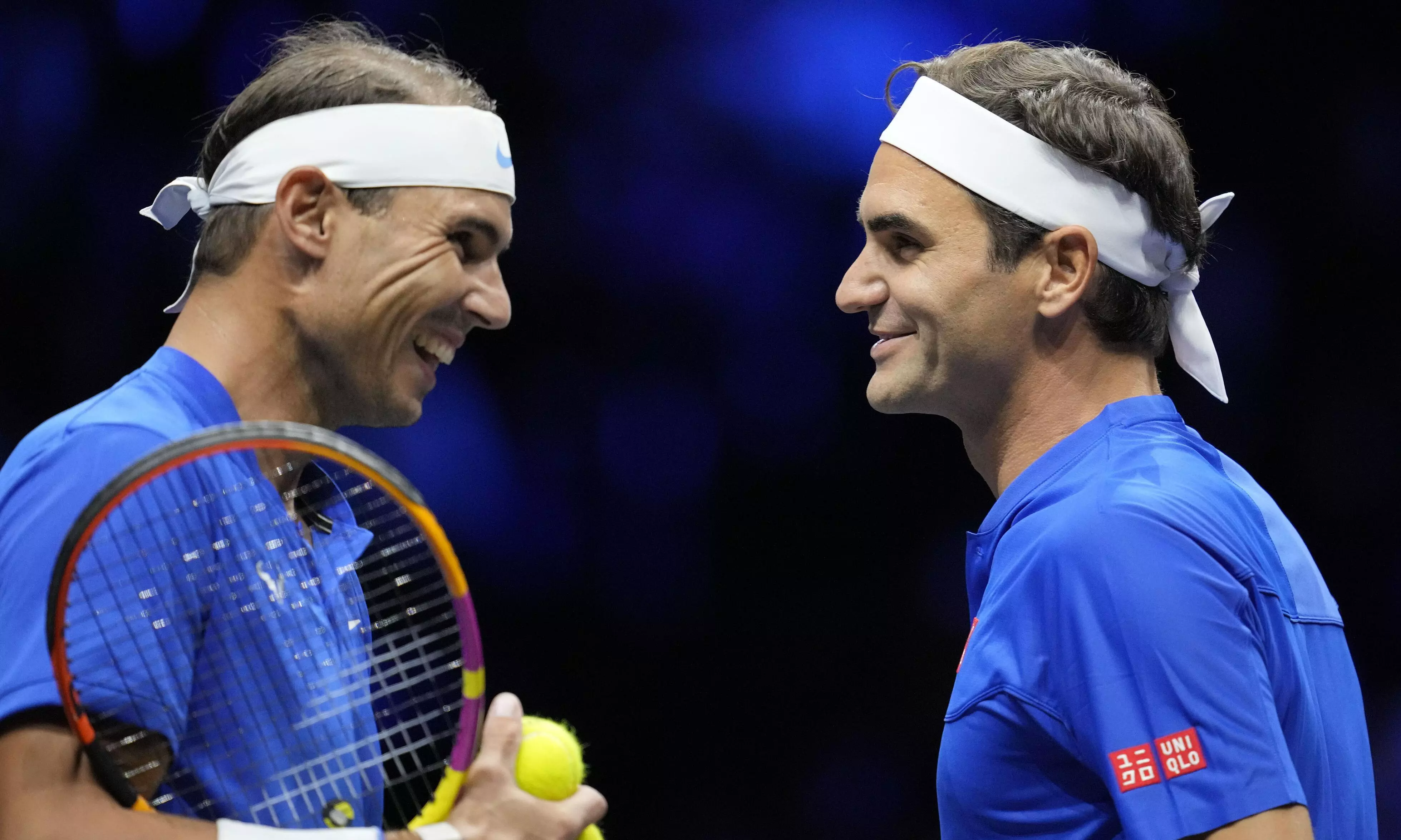 Roger Federer Pens Emotional Note for Retiring Rafael Nadal Roger Federer Pens Emotional Note for Retiring Rafael Nadal