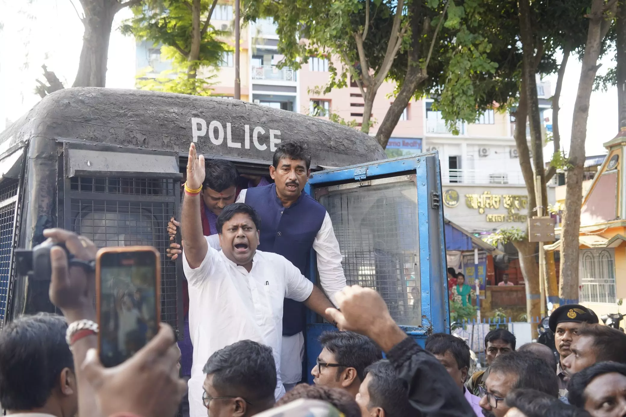 Bengal BJP Chief Held for Attempting to Visit Beldanga Bengal BJP Chief Held for Attempting to Visit Beldanga